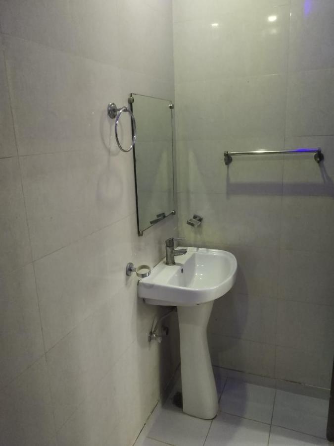 קאנפור Negi'S Grand By Wb Hotels מראה חיצוני תמונה