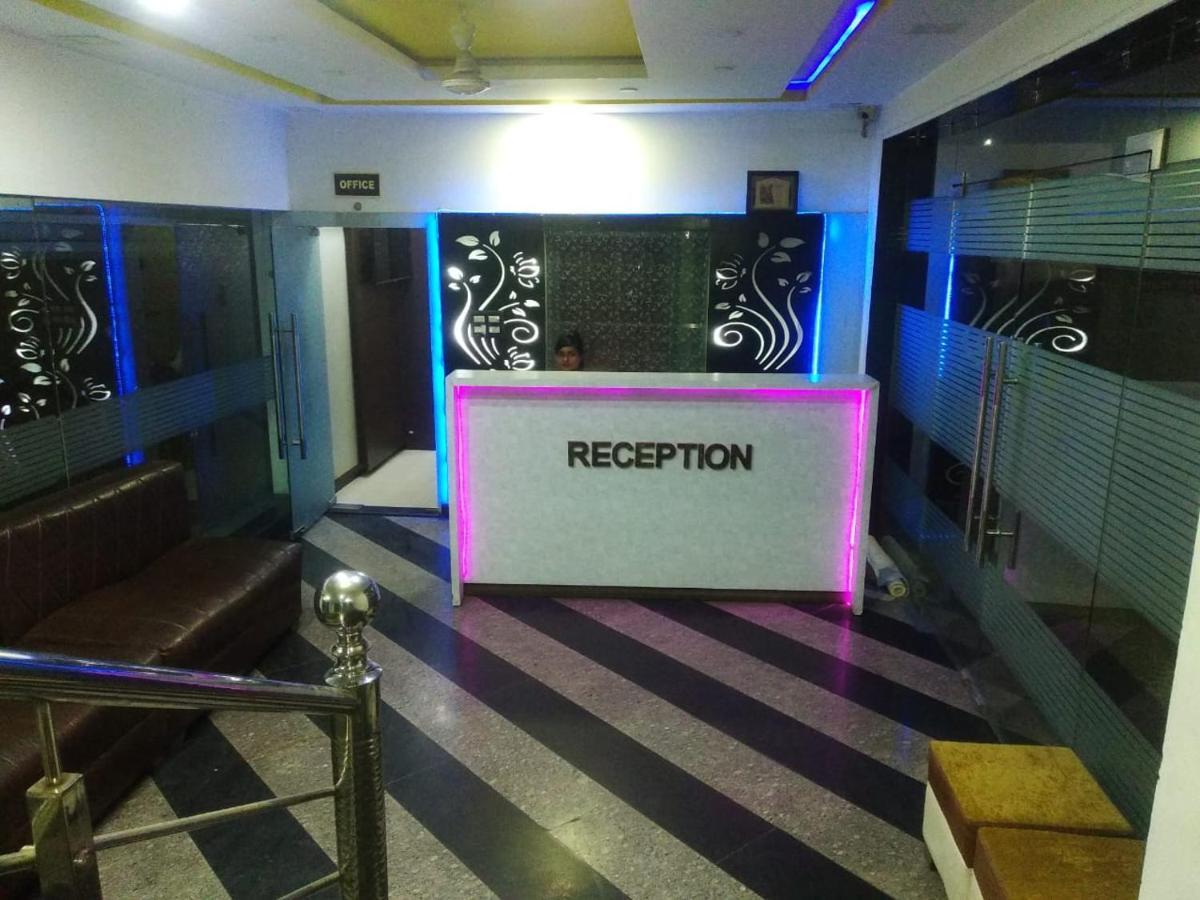 קאנפור Negi'S Grand By Wb Hotels מראה חיצוני תמונה