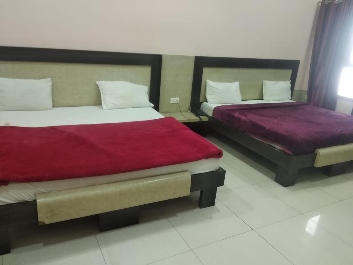 קאנפור Negi'S Grand By Wb Hotels מראה חיצוני תמונה